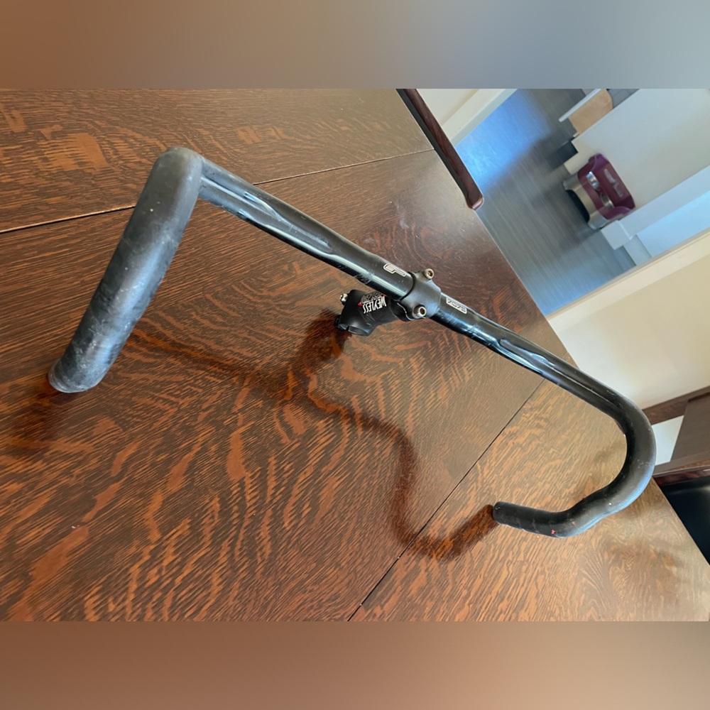 Used Felt road bike handlebars